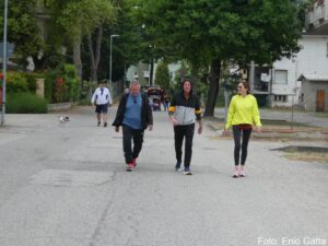 2^ Flowers Runner
