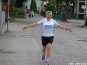 2^ Flowers Runner