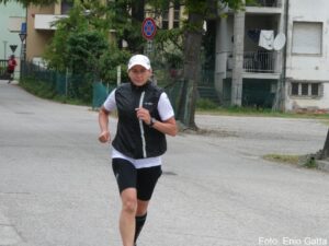 2^ Flowers Runner