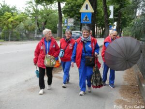 2^ Flowers Runner