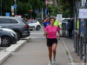 2^ Flowers Runner
