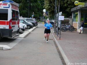 2^ Flowers Runner